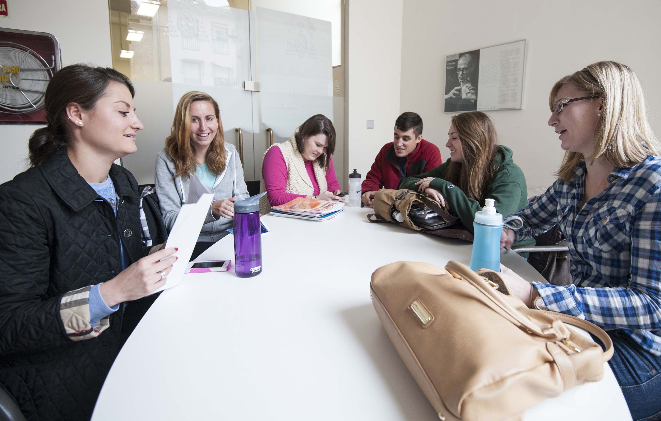 estudiantes conversación
