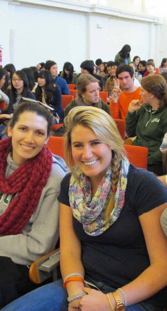Alumnas entrega de diplomas