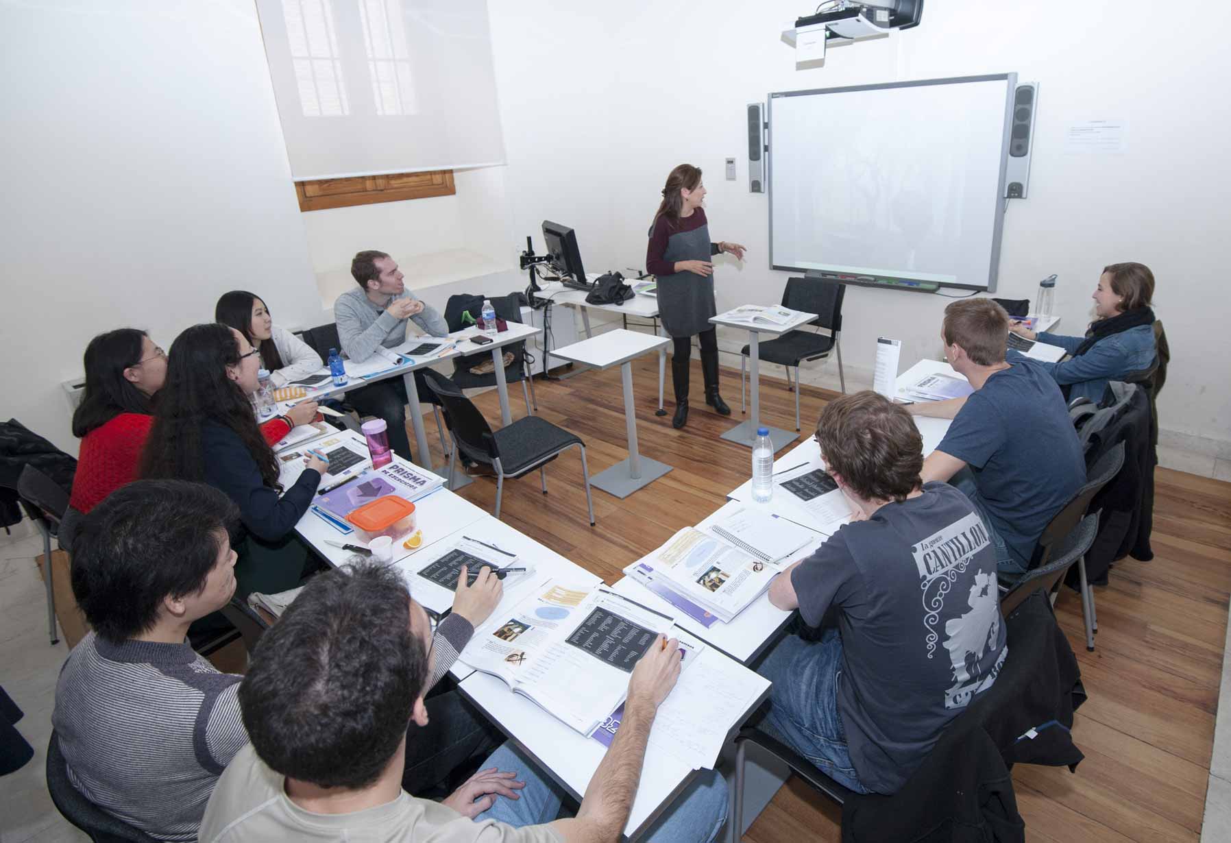 Clase ELE en Alcalingua