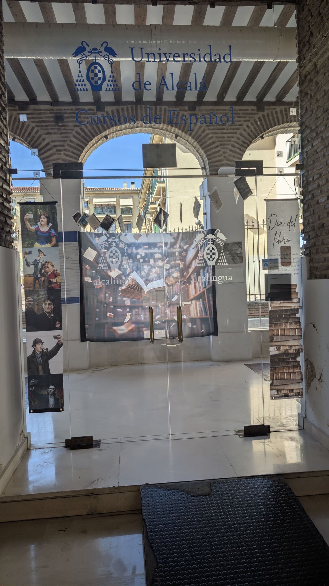 Book Day at Alcalingua