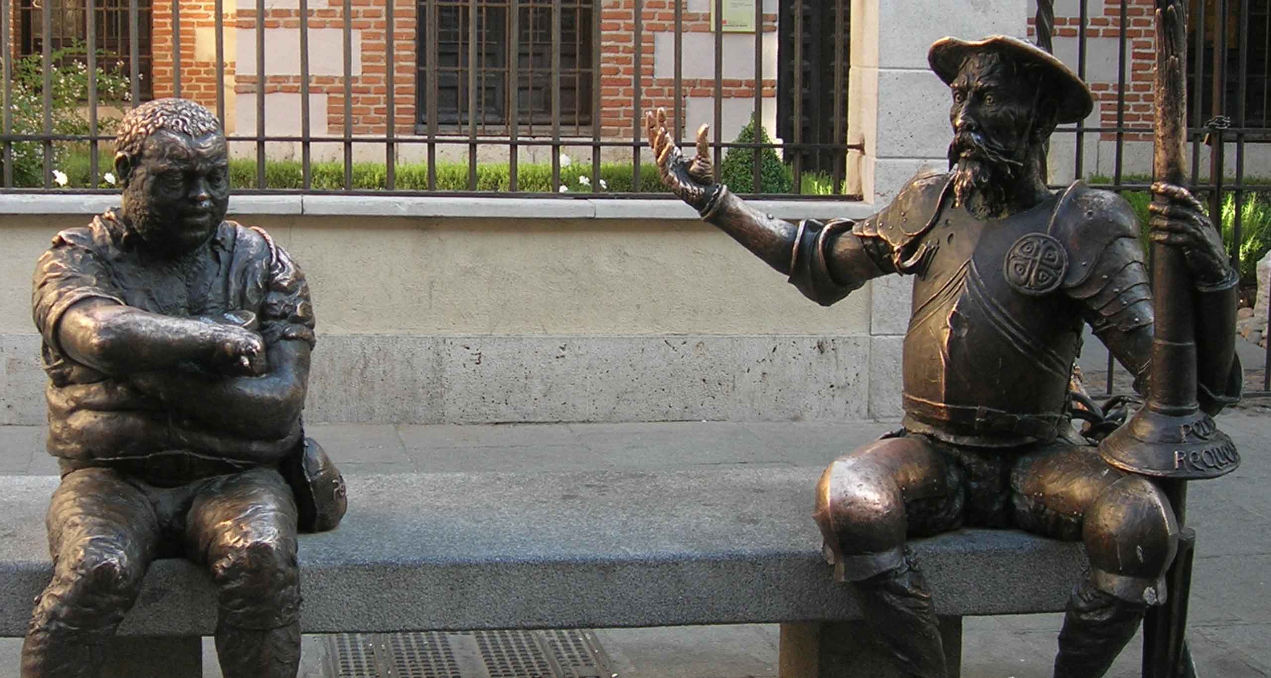 Quijote Sancho estatua Alcalá de Henares
