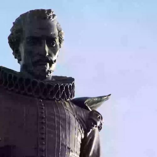Estatua Cervantes