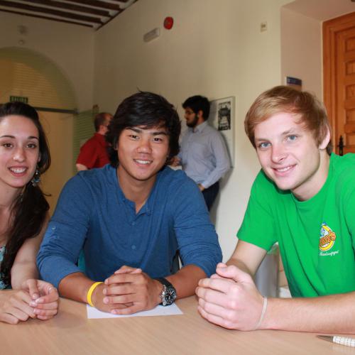 Estudiantes Alcalingua