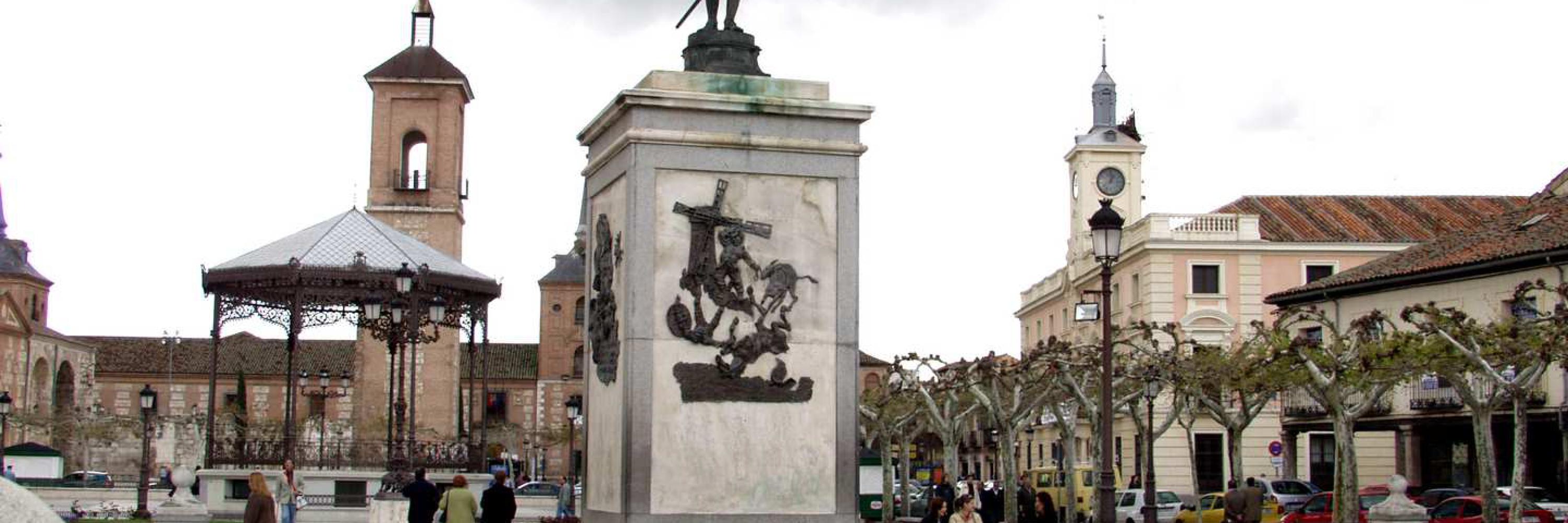 Estatua Miguel de Cervantes Alcalá de Henares