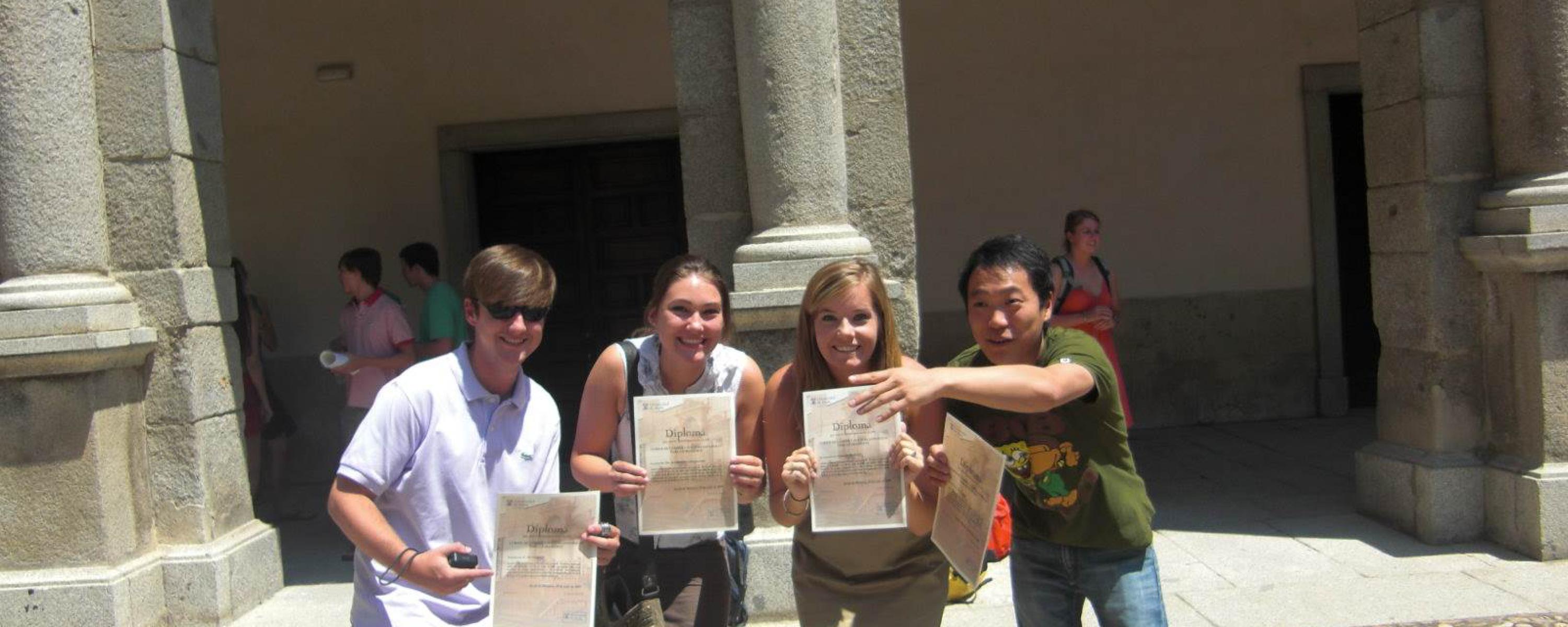 Entrega de diplomas (julio 2009)