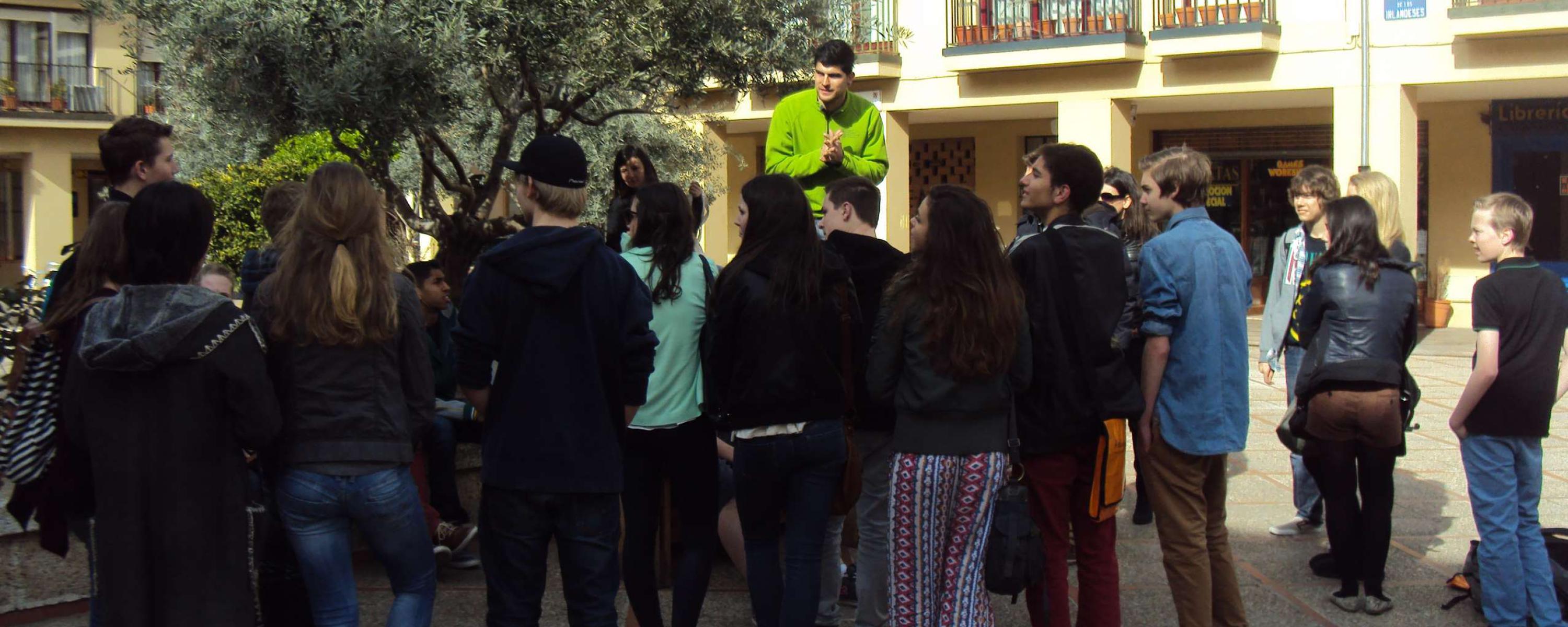 Spring 2013 - International School Hilversum