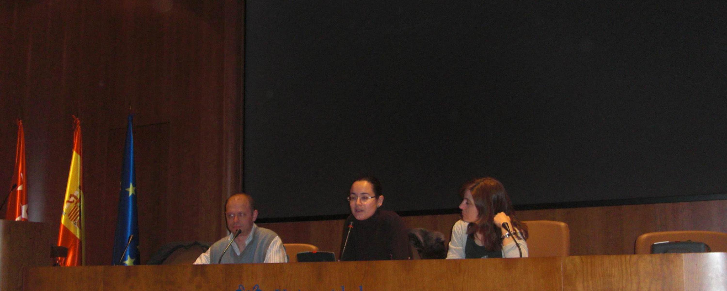 Estudiantes en la entrega de diplomas (invierno 2010)