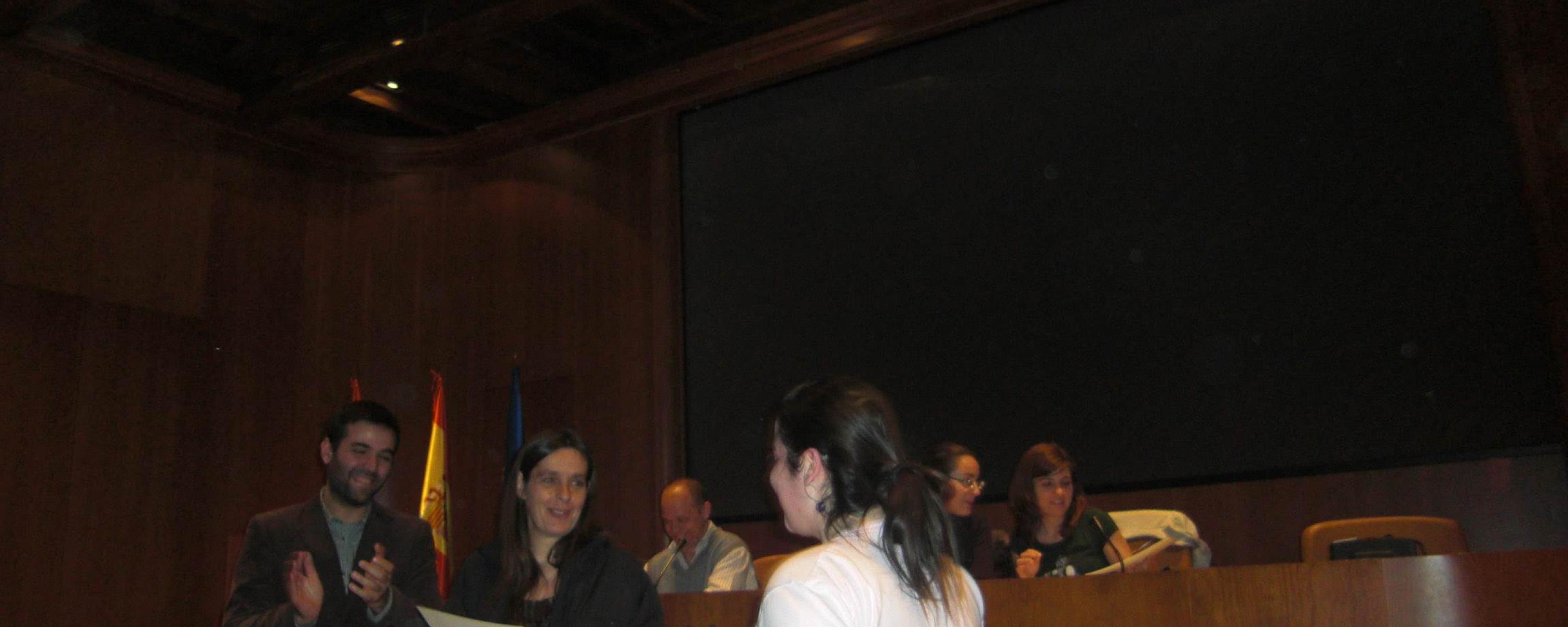 Estudiantes en la entrega de diplomas (invierno 2010)