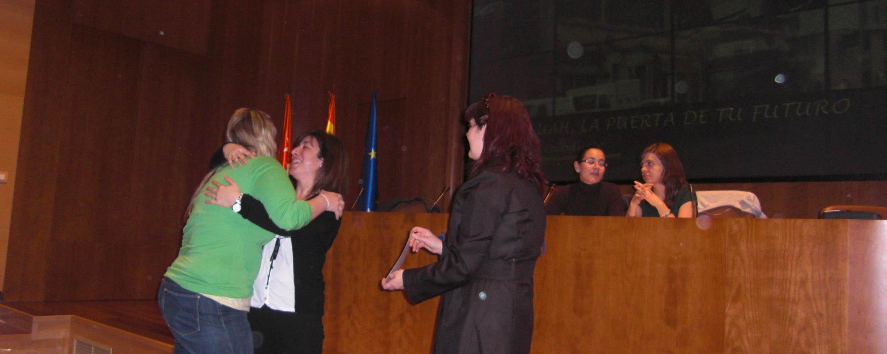 Estudiantes en la entrega de diplomas (invierno 2010)
