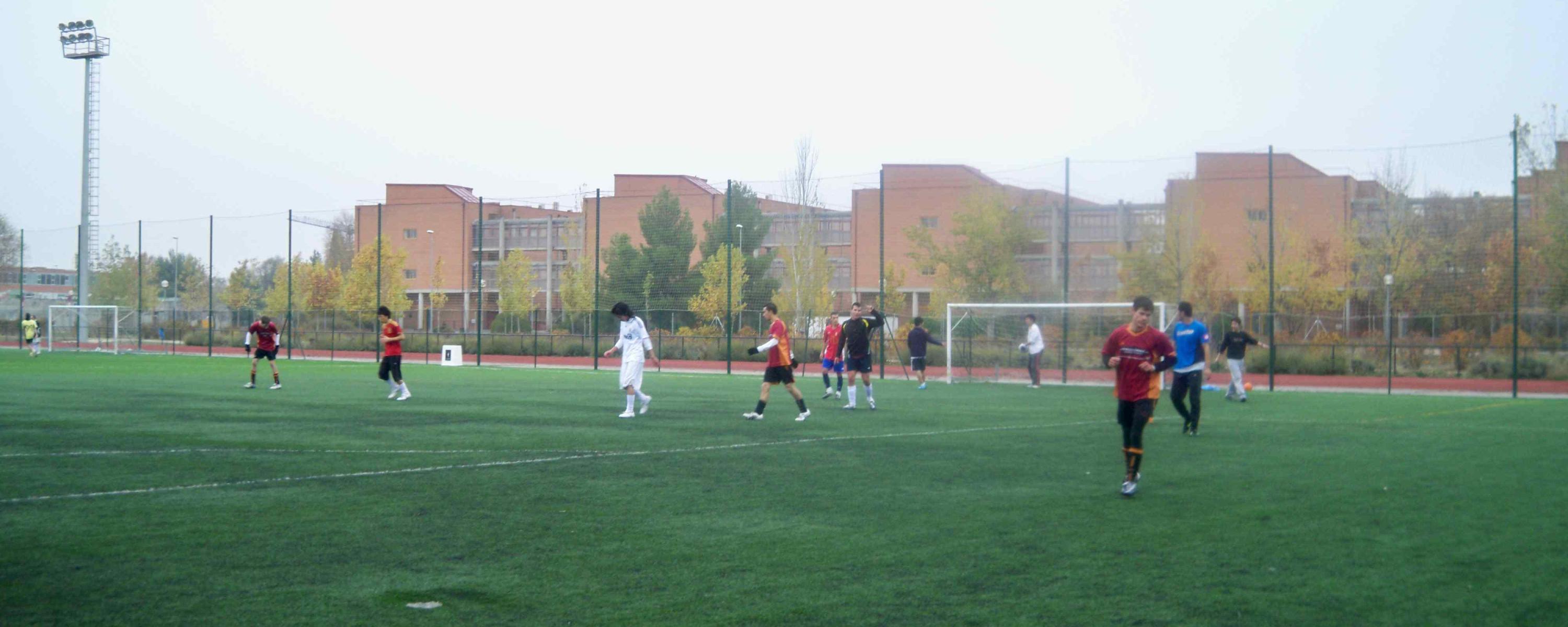 Actividad fútbol Alcalingua UAH