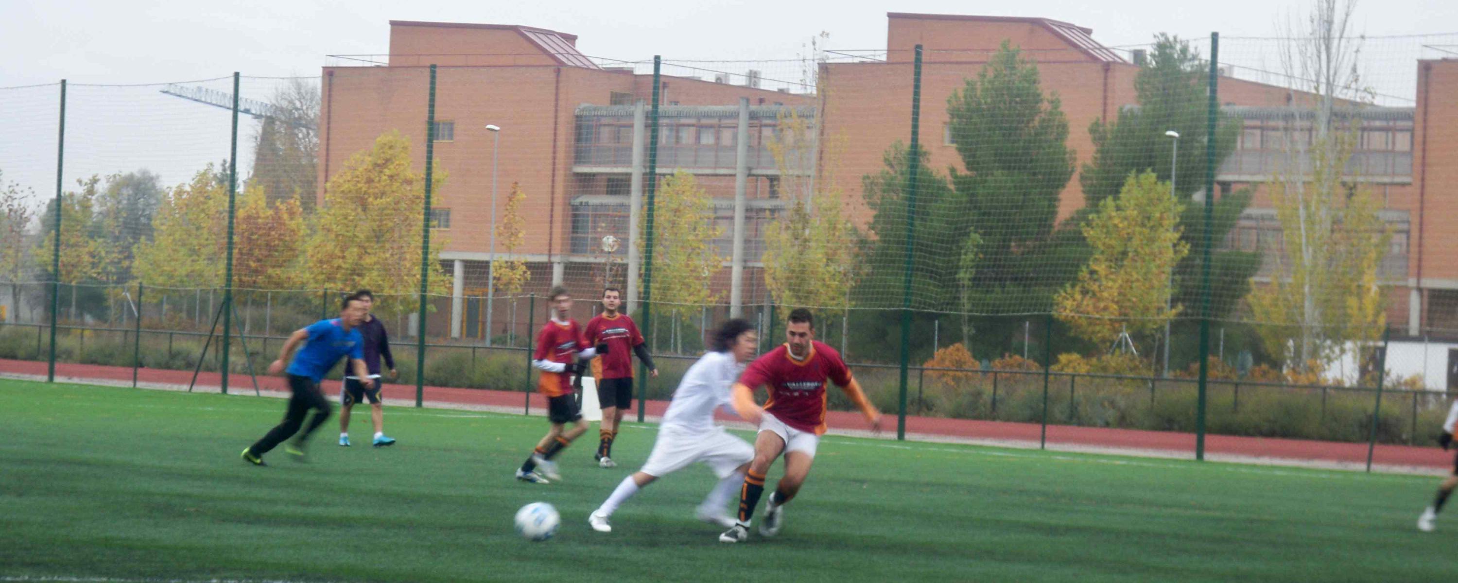 Actividad fútbol Alcalingua UAH